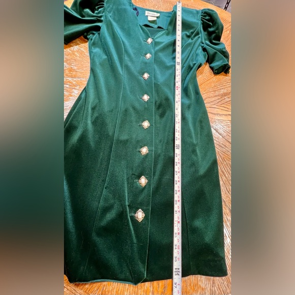 VINTAGE 80s emerald green velvet formal‎ midi mini dress statement puff sleeves - Picture 12 of 15
